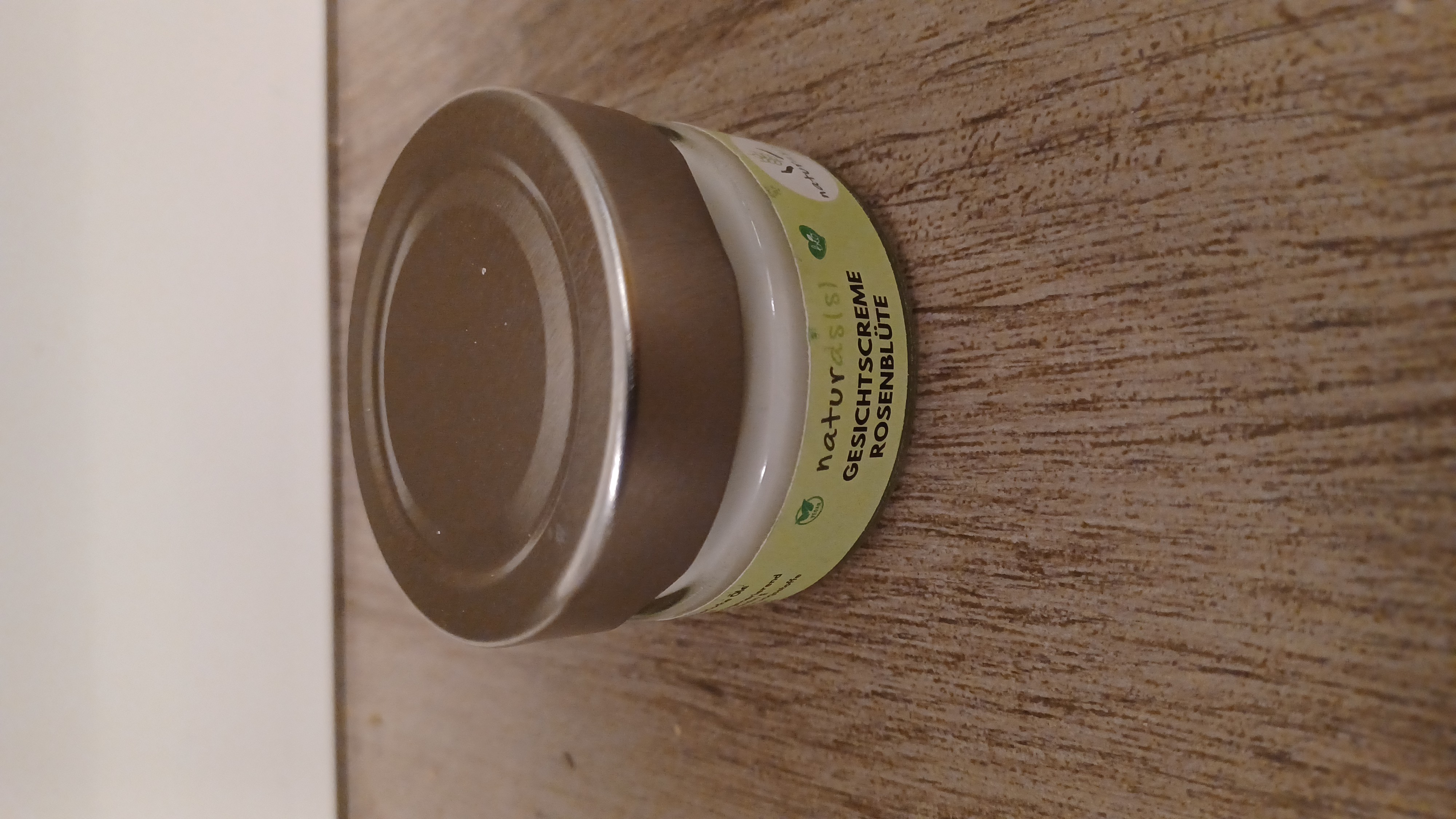 Gesichtscreme Rosenblüte